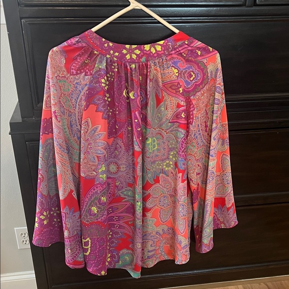 Women's V-Neck Paisley Blouse - Picture 5 of 6